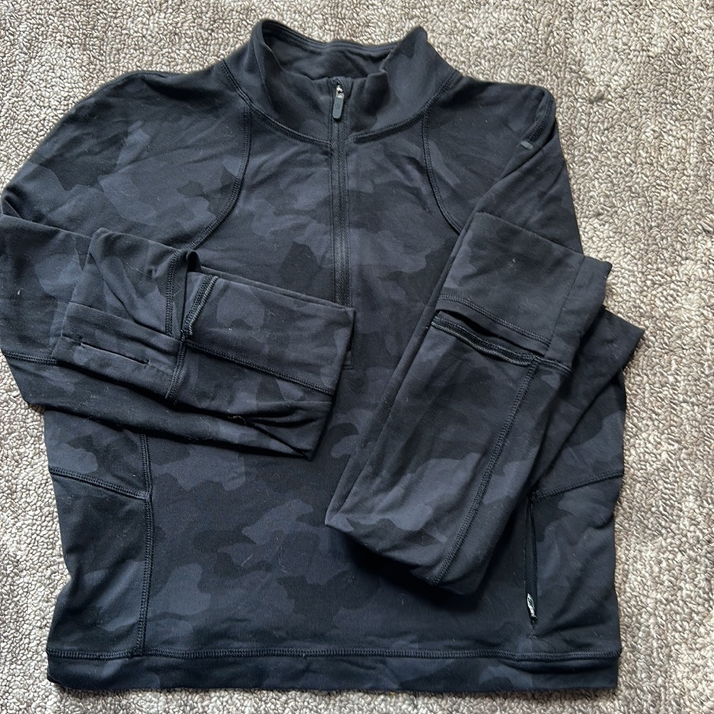 lululemon cropped camo long sleeve